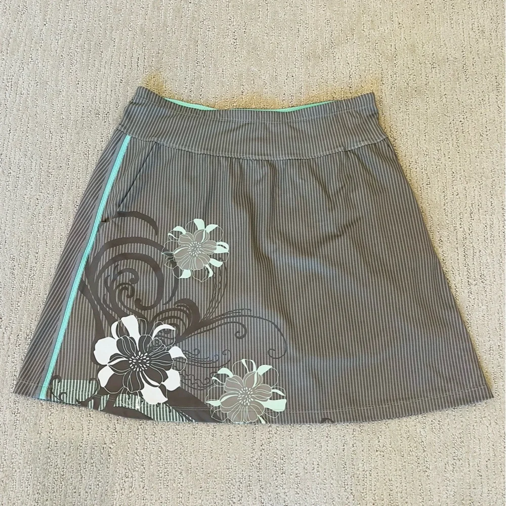 Tail Floral Taupe Teal Skort